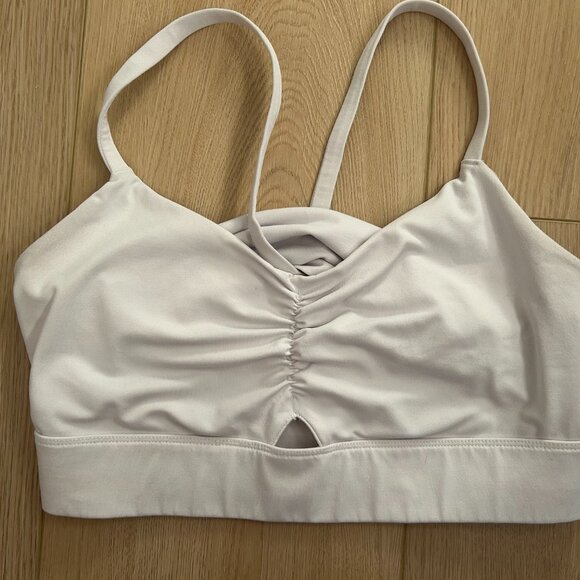 Fabletics Kenzie Sports Bra Size M - Picture 3 of 6